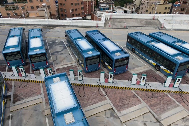 ey-electric-bus-outdoor-charging-station